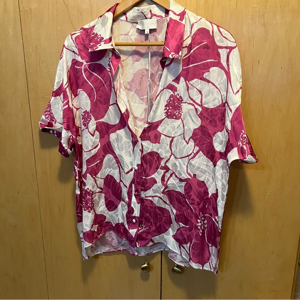 NWT christy lynn blouse size s